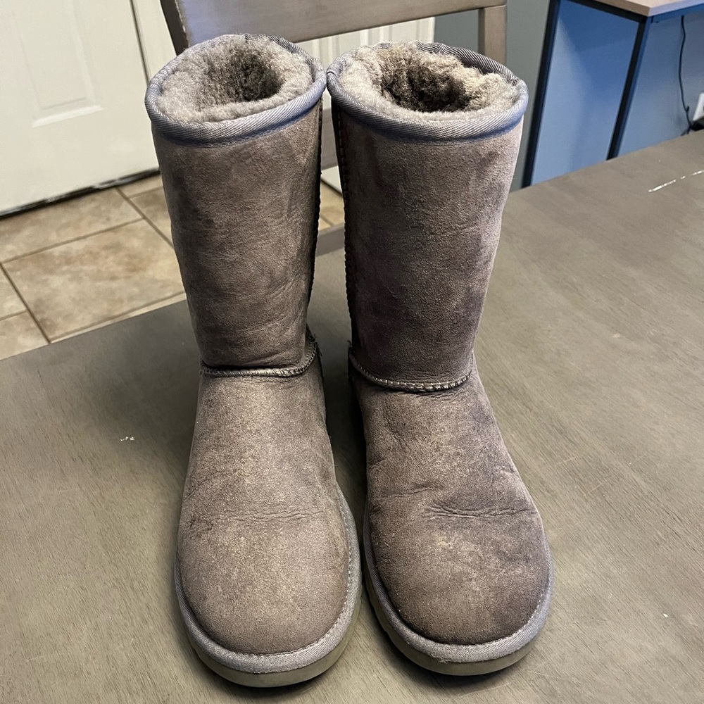 Ugg Classic Short Boots